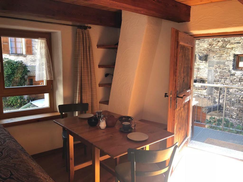 Rustico Cadrobi 20 Bed and Breakfast San Vittore Esterno foto